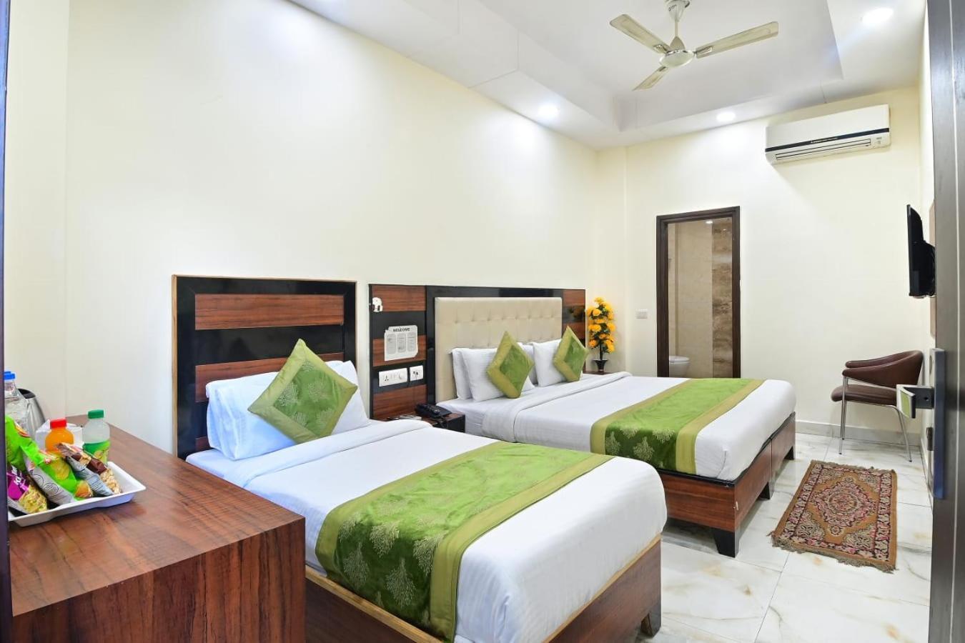 Hotel Emporio View - New Delhi Railway Station - Paharganj Kültér fotó