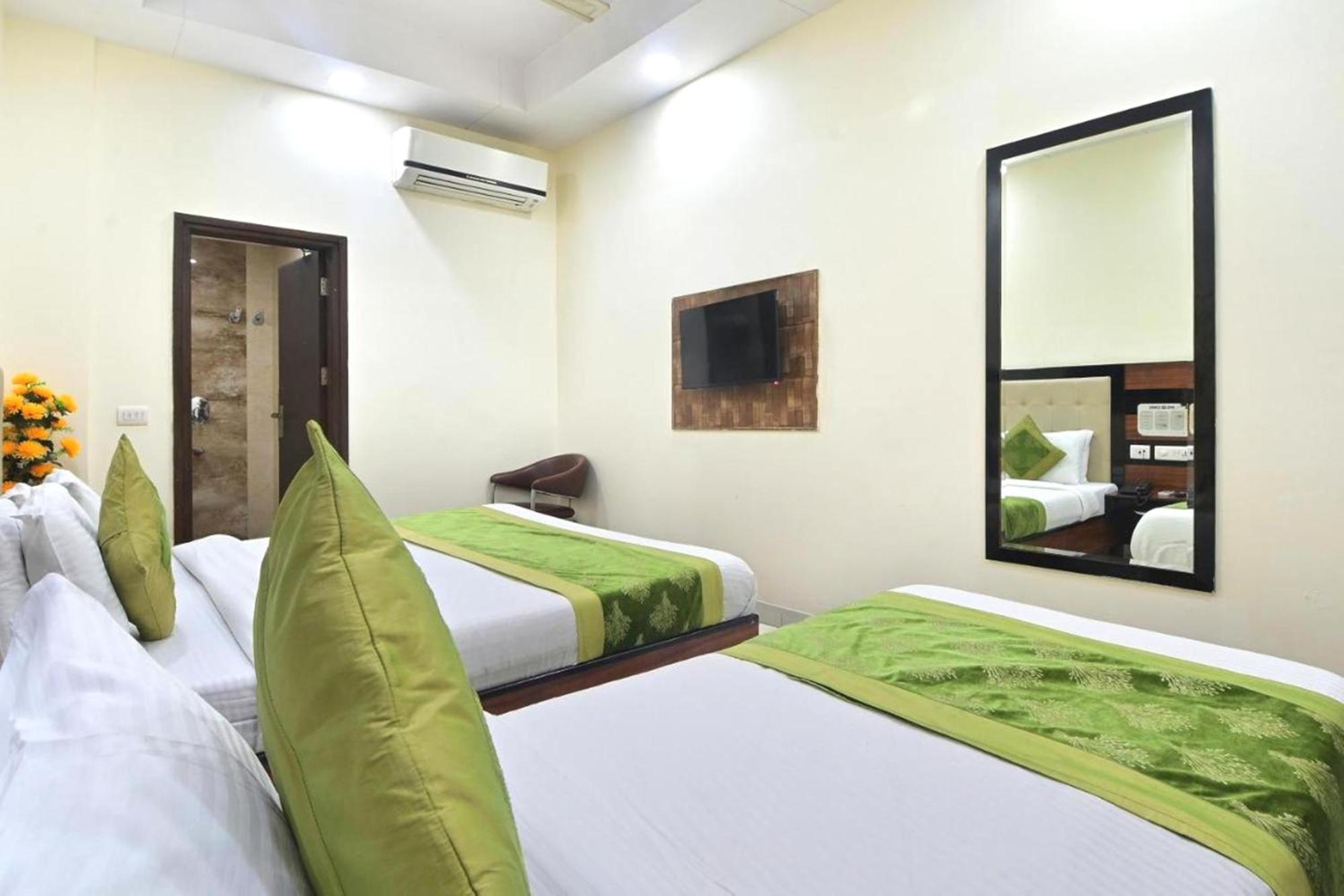 Hotel Emporio View - New Delhi Railway Station - Paharganj Kültér fotó